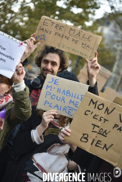 Rassemblement des femmes #MeToo dans la vraie vie, à Paris