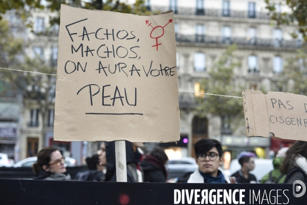 Rassemblement des femmes #MeToo dans la vraie vie, à Paris