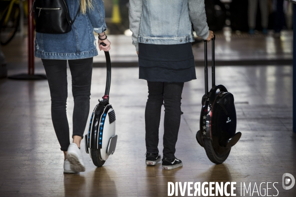Les parisiens et les moyens de transports alternatifs.