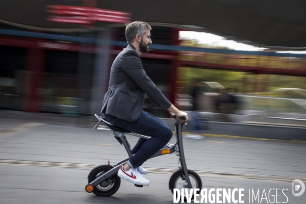Les parisiens et les moyens de transports alternatifs.
