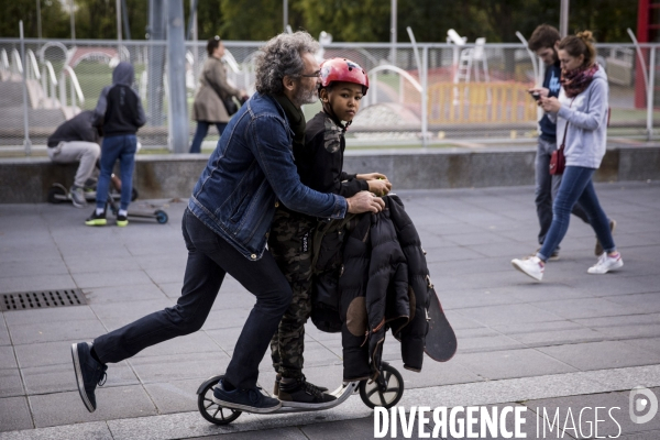 Les parisiens et les moyens de transports alternatifs.