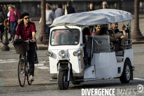 Les parisiens et les moyens de transports alternatifs.
