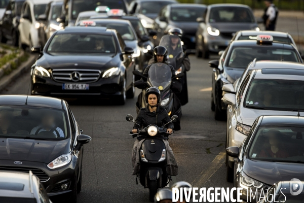 Les parisiens et les moyens de transports alternatifs.