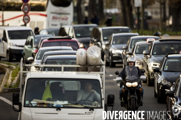 Les parisiens et les moyens de transports alternatifs.