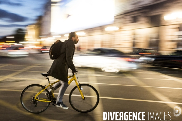 Les parisiens et les moyens de transports alternatifs.