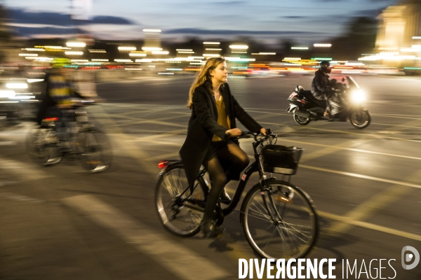 Les parisiens et les moyens de transports alternatifs.