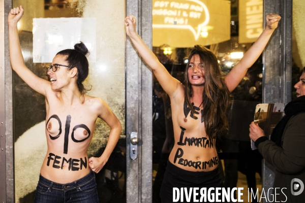 Manifestation féministe contre Roman POLANSKI