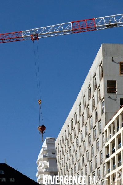 Paris.Immeubles neufs en construction