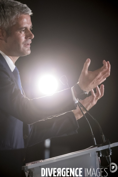 Laurent Wauquiez en campagne sur la Côte d Azur