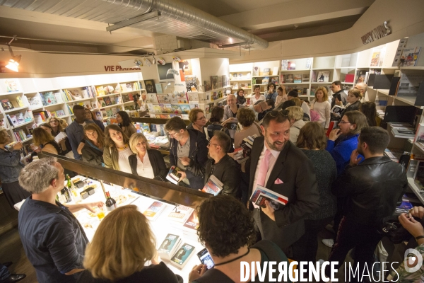 La librairie l oeil ecoute gagne un sursis