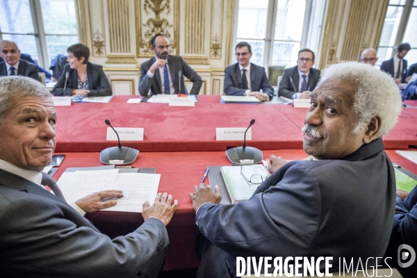 Réunion sur le référendum d autodétermination en Nouvelle-Calédonie à Matignon