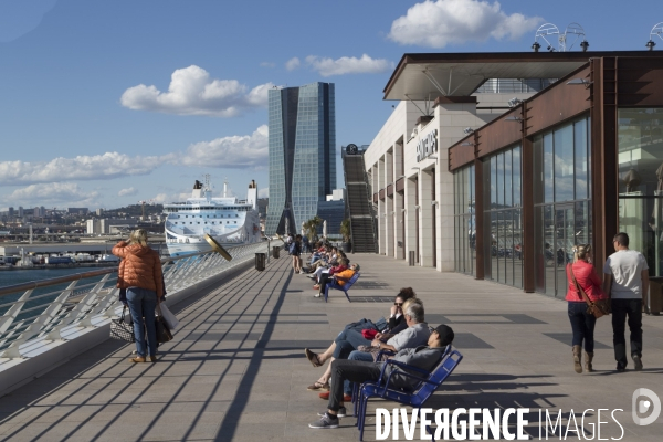 Centre commercial Les Terrasses du Port à Marseille