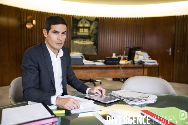Mathieu GALLET, PDG de Radio-France dans son bureau de la maison de la radio.
