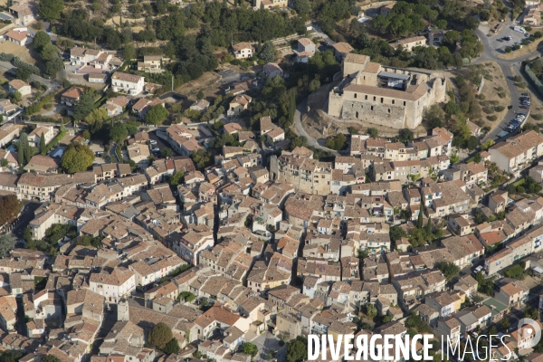 Vue aérienne de Gréoux-les-Bains et Saint-Martin-de-Brômes