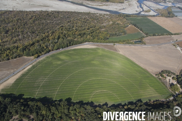 Vue aérienne de Gréoux-les-Bains et Saint-Martin-de-Brômes