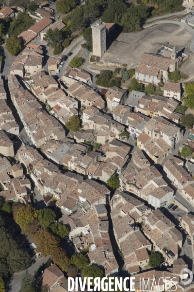 Vue aérienne de Gréoux-les-Bains et Saint-Martin-de-Brômes