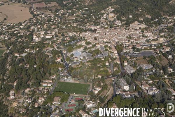 Vue aérienne de Gréoux-les-Bains et Saint-Martin-de-Brômes