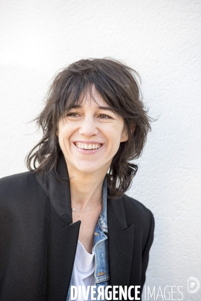 Le film LA PROMESSE DE L AUBE de Eric Barbier, avec Charlotte Gainsbourg et Pierre Niney.