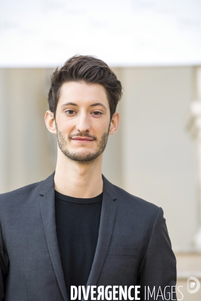 Le film LA PROMESSE DE L AUBE de Eric Barbier, avec Charlotte Gainsbourg et Pierre Niney.