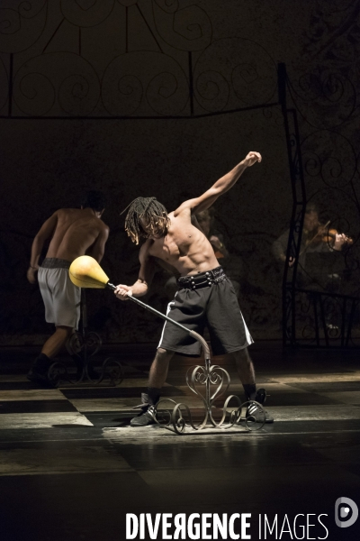 BOXE BOXE BRASIL de Mourad Merzouki