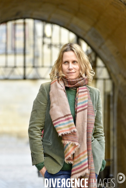 Film La fête est finie, de la réalisatrice Marie GAREL-WEISS avec Clémence Boisnard et Zita Hanrot.