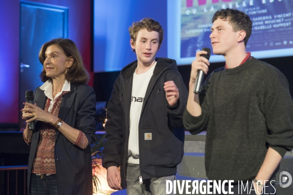Film MARVIN OU LA BELLE EDUCATION de Anne Fontaine, avec Finnegan Oldfield et Jules Poirier.