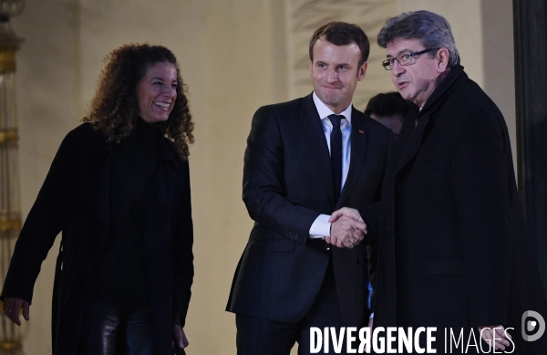 Emmanuel Macron reçoit Jean Luc Melenchon