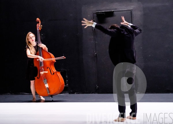 Initio / Tatiana Julien / Pedro Garcia-Velasquez