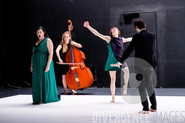 Initio / Tatiana Julien / Pedro Garcia-Velasquez