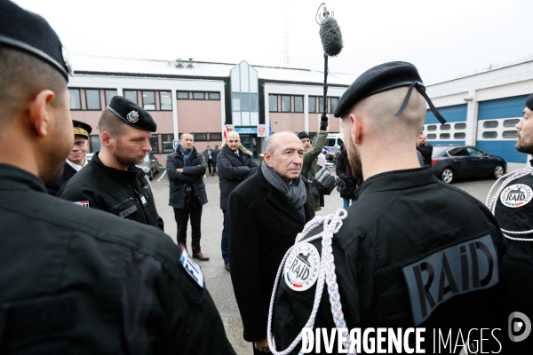 Visite de Gérard Collomb, Ministre de l Intérieur dans les locaux du RAID