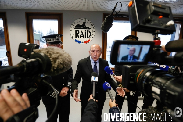 Visite de Gérard Collomb, Ministre de l Intérieur dans les locaux du RAID