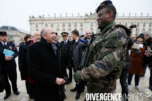 Visite de Gérard Collomb, Ministre de l Intérieur dans les locaux du RAID