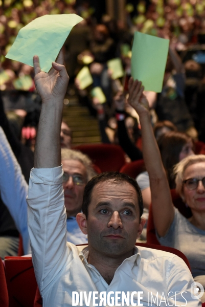 Fondation de Générations autour de Benoît Hamon