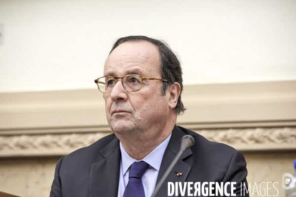 François Hollande au colloque Pierre Mauroy à l Assemblée Nationale