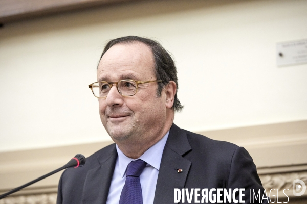 François Hollande au colloque Pierre Mauroy à l Assemblée Nationale