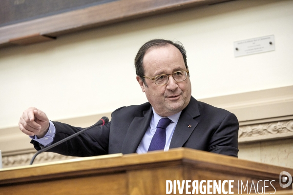 François Hollande au colloque Pierre Mauroy à l Assemblée Nationale