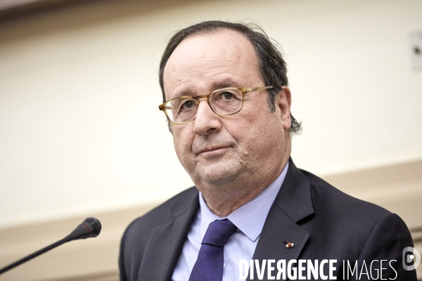 François Hollande au colloque Pierre Mauroy à l Assemblée Nationale