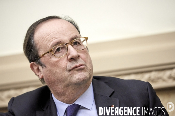 François Hollande au colloque Pierre Mauroy à l Assemblée Nationale