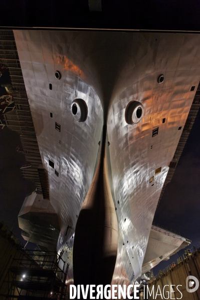 TOULON : Refonte du Porte-Avions CHARLES de GAULLE.