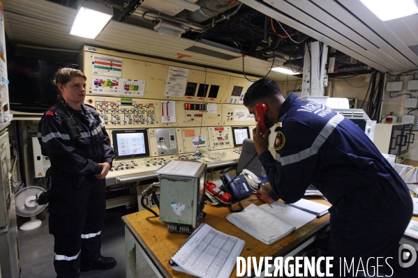 TOULON : Refonte du Porte-Avions CHARLES de GAULLE.