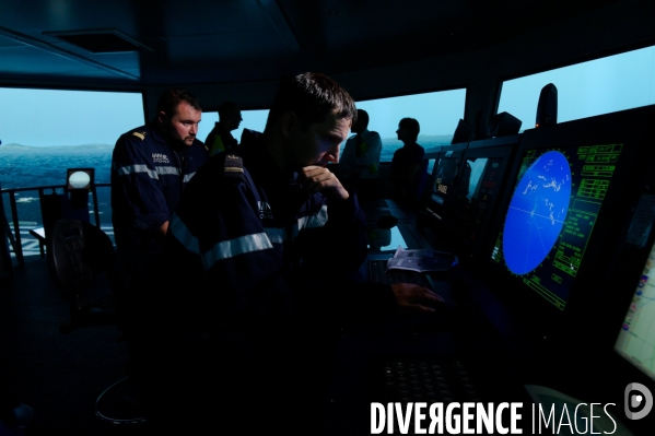 TOULON : Refonte du Porte-Avions CHARLES de GAULLE.