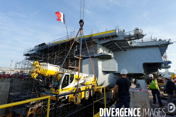 TOULON : Refonte du Porte-Avions CHARLES de GAULLE.