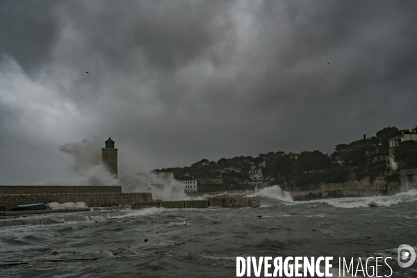 Tempete sur cassis