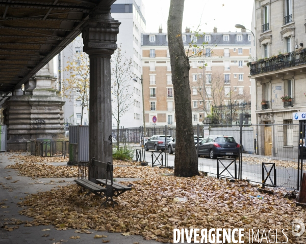 Terre plein sous le métro aérien, Bd la Chapelle, Paris Nord