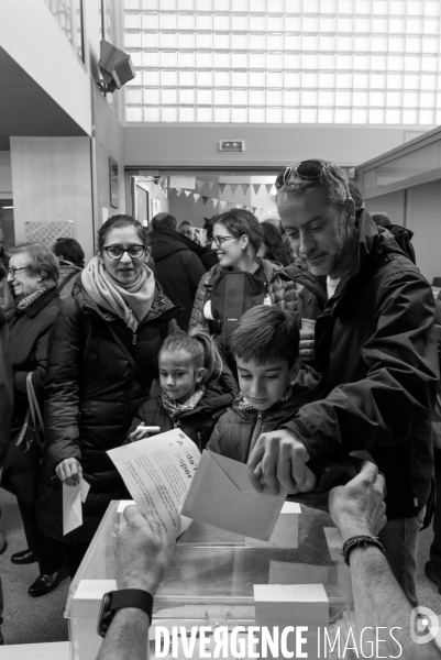 Catalogne. Election des députés au parlement.