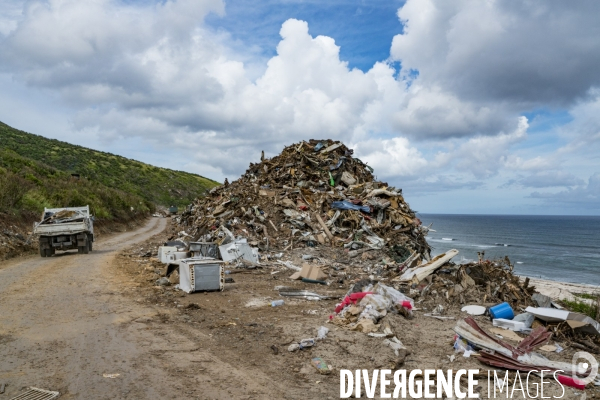 Décharge à ciel ouvert à St-Martin