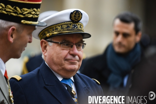 Emmanuel Macron. Prise d armes  aux Invalides