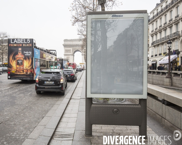 Panneaux decaux sans publicite a paris
