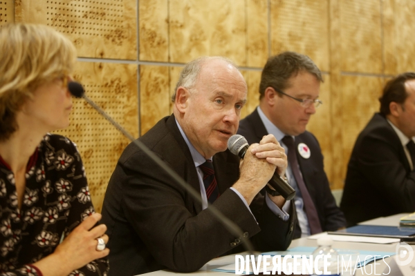 Conference de presse des presidents des conseils departementaux de petite et grande couronne d ILE de FRANCE contre le projet du GRAND PARIS.