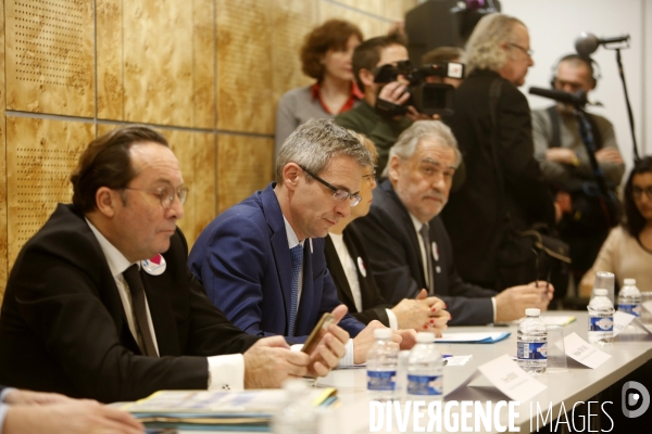 Conference de presse des presidents des conseils departementaux de petite et grande couronne d ILE de FRANCE contre le projet du GRAND PARIS.